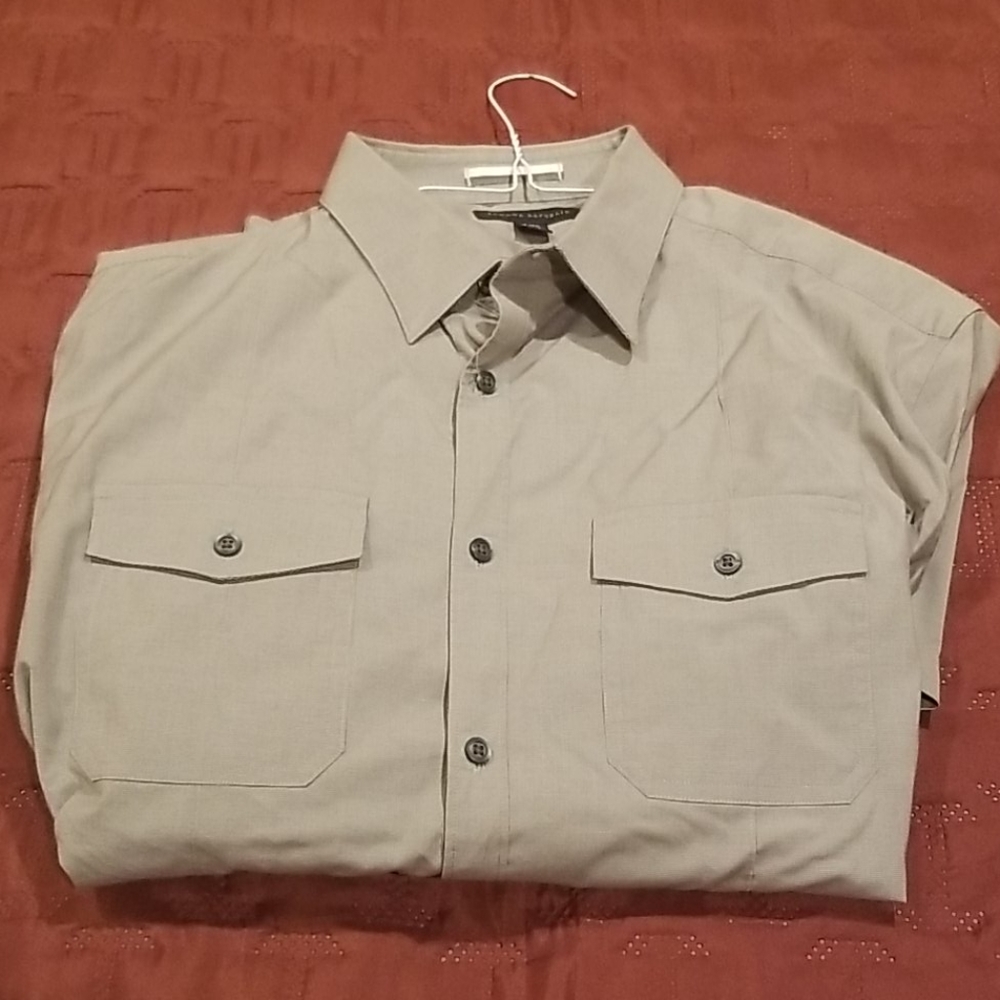 Shirt - Picture 4 of 4